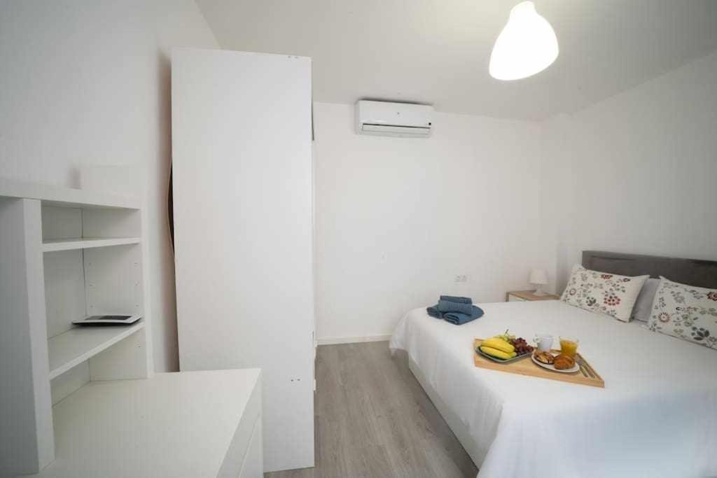 1 Room Atico Pedregalejo 马拉加 外观 照片